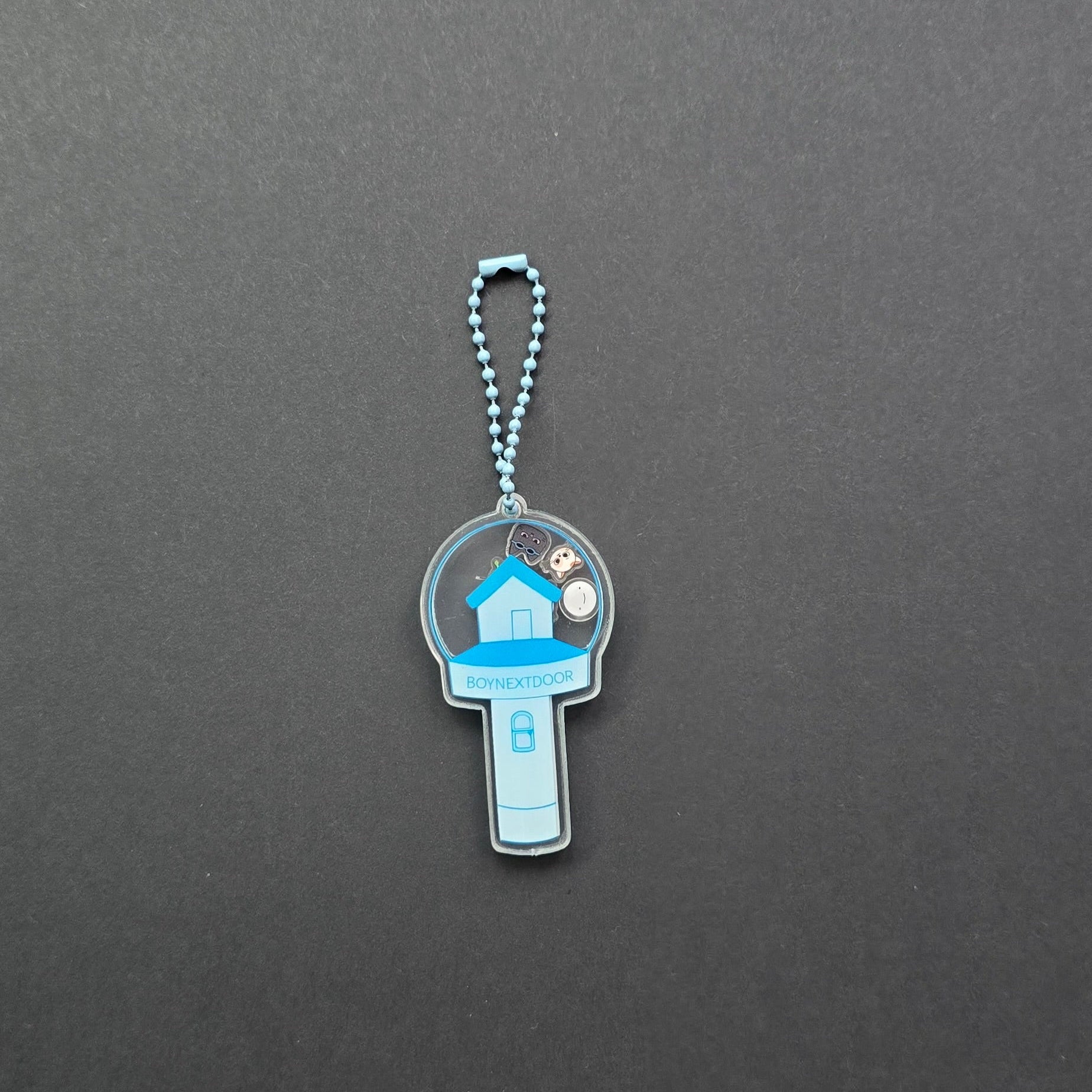 Keychain shaker BOYNEXTDOOR