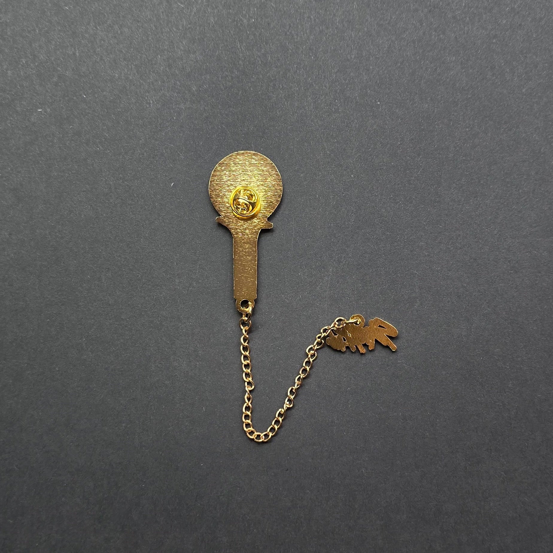 Pin gold chain STRAYKIDS