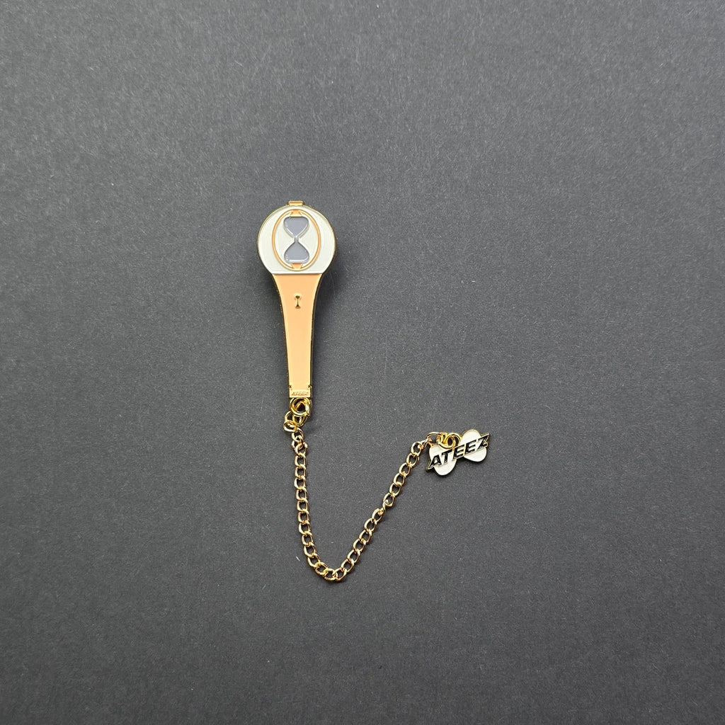 Pin gold chain ATEEZ