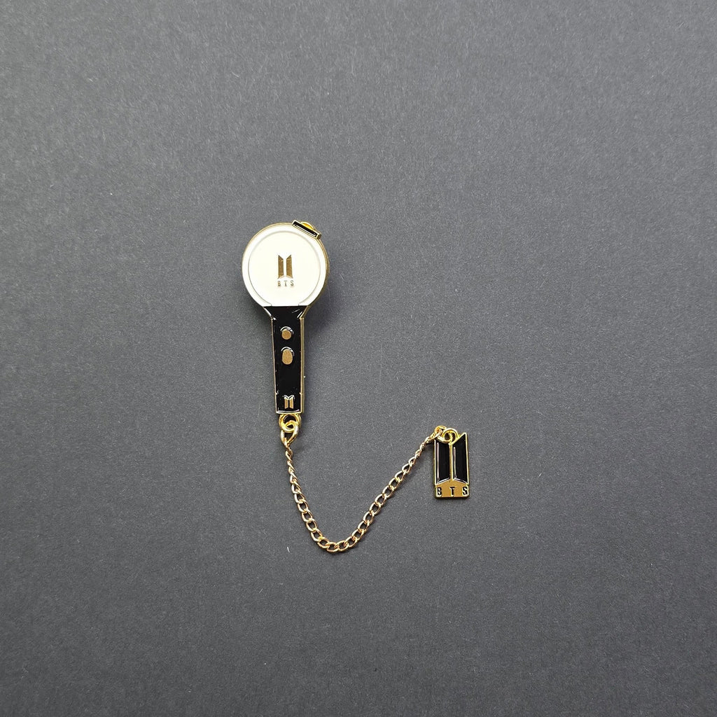 Pin gold chain BTS
