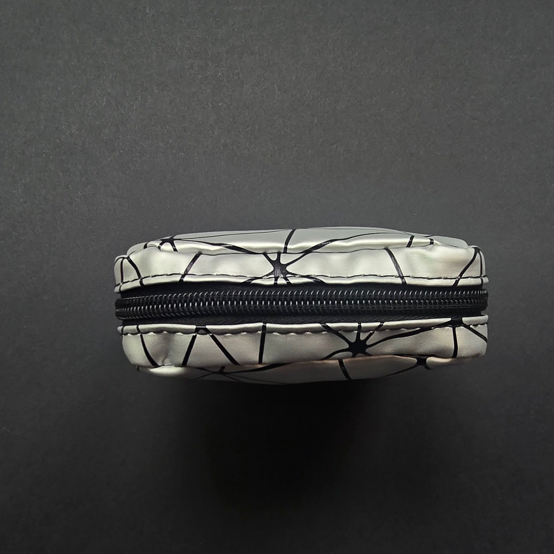 Mini pouch silver diamonds